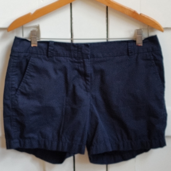 J. Crew Women's Navy Blue Broken-In 100% Cotton Chino Shorts | Size 6 - Picture 1 of 5